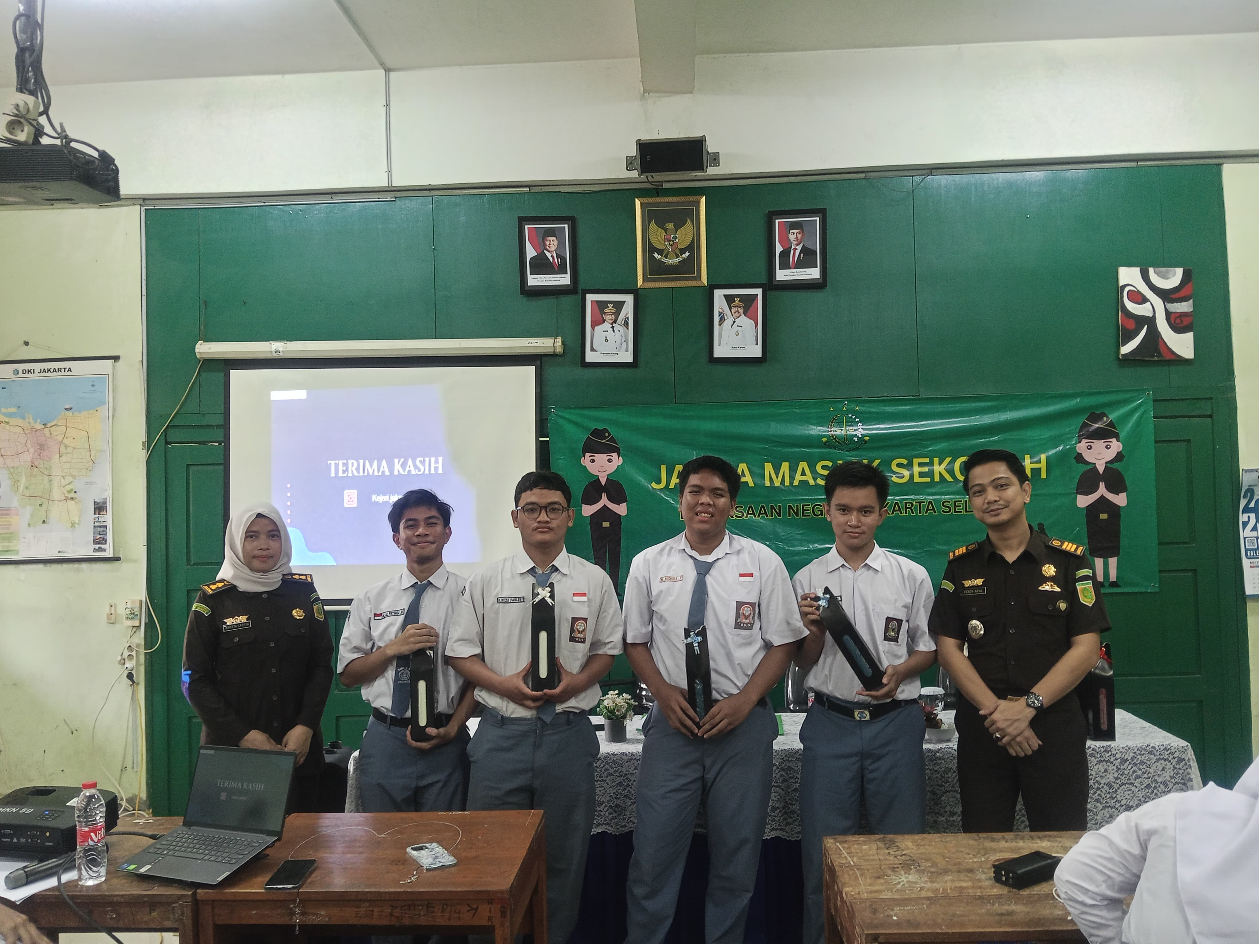 Gedung Sekolah SMK 29 NEGERI CIREBON